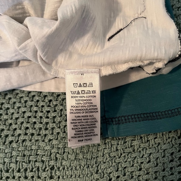 Tommy Bahama Hooded Shirt - Picture 4 of 4